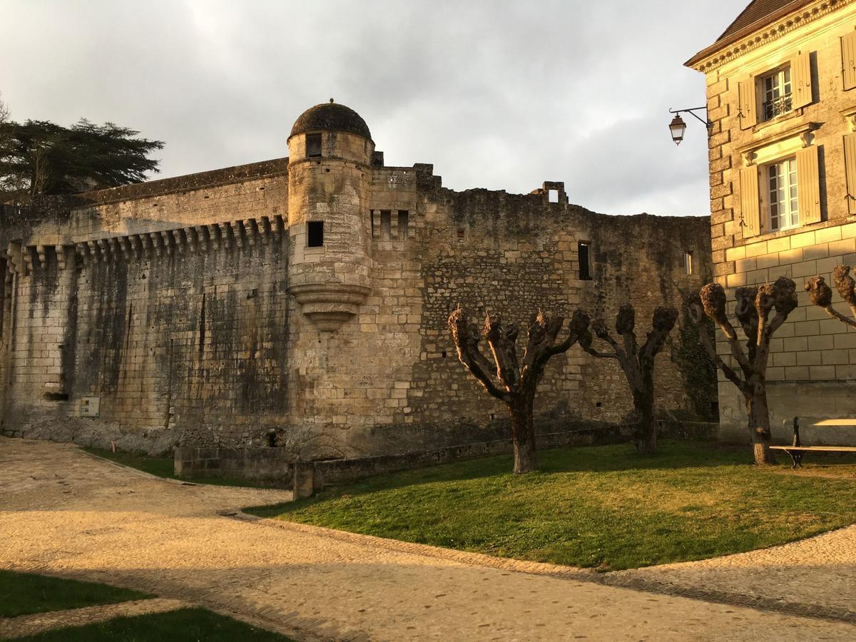 Au Pied Du Chateau Bourdeilles Ngoại thất bức ảnh